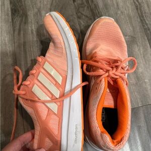 Adidas Women's Peach Sneakers